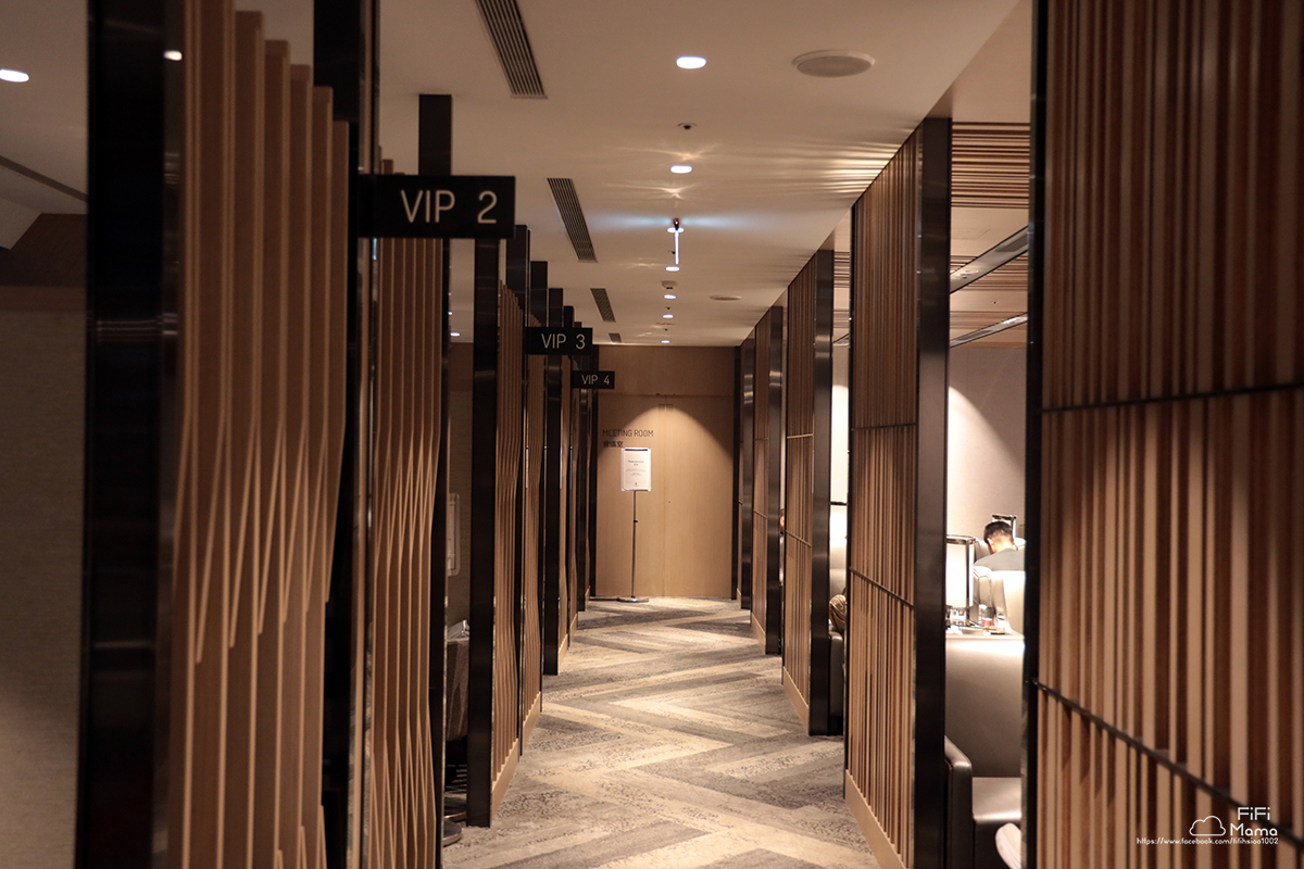 桃園機場睡上萬元床墊｜第二航廈A區「環亞機場貴賓室」席伊麗名床尊榮房