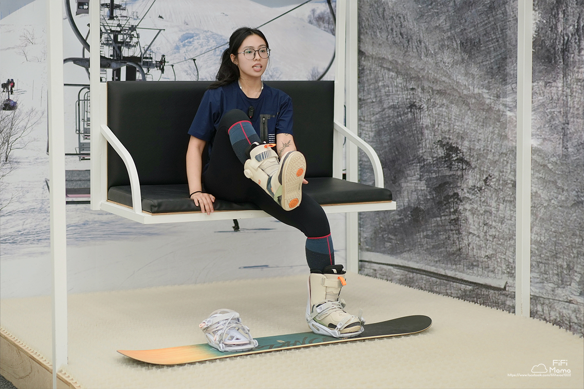 高雄王子室內滑雪學校｜4歲到60歲滑雪新手友善。上下纜車、雙板單板滑雪保證學會！